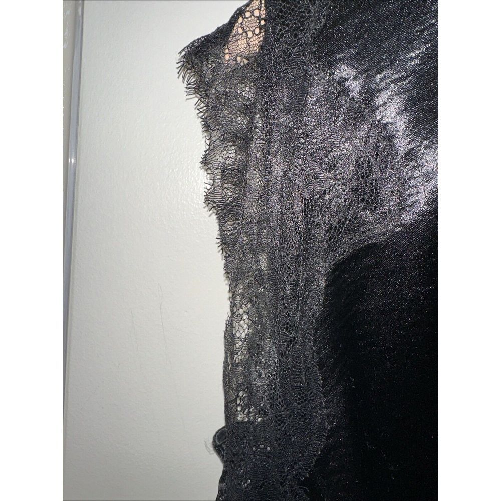 Victorias Secret Bodysuit Womens Satin Lace‎ Cap Sleeve V-Neck Polyester Black M - Picture 3 of 10